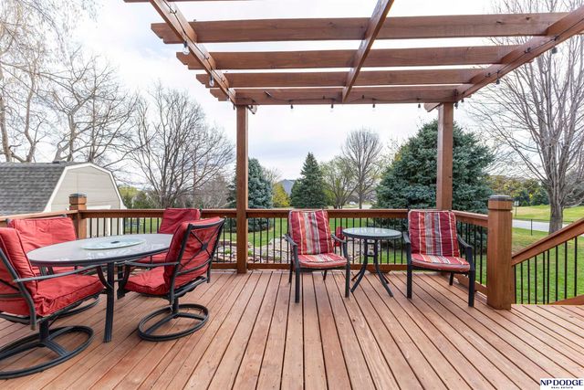 1501 N 211th Street, Omaha, NE 68022
