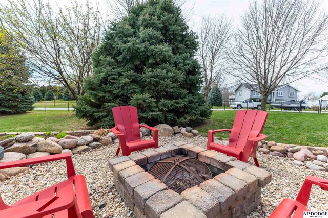 1501 N 211th Street, Omaha, NE 68022