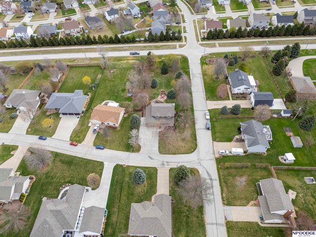 1501 N 211th Street, Omaha, NE 68022