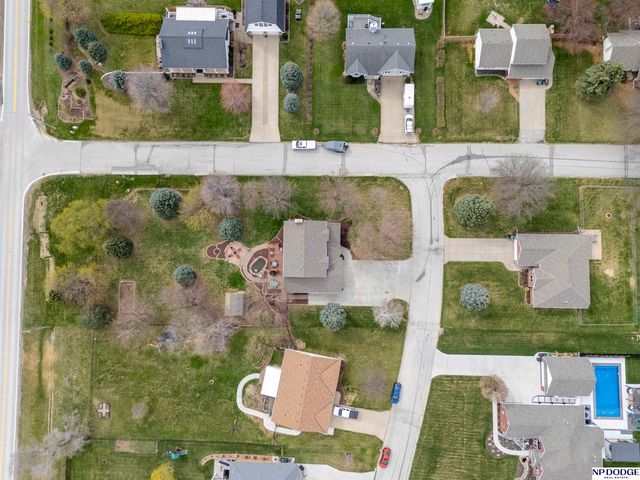 1501 N 211th Street, Omaha, NE 68022