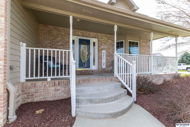 1501 N 211th Street, Omaha, NE 68022