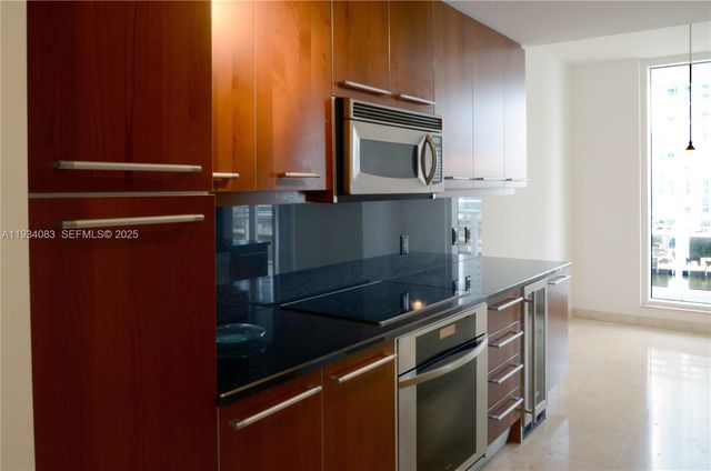 901 Brickell Key Blvd 705, Miami, FL 33131