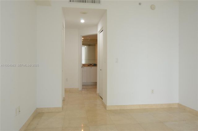 901 Brickell Key Blvd 705, Miami, FL 33131
