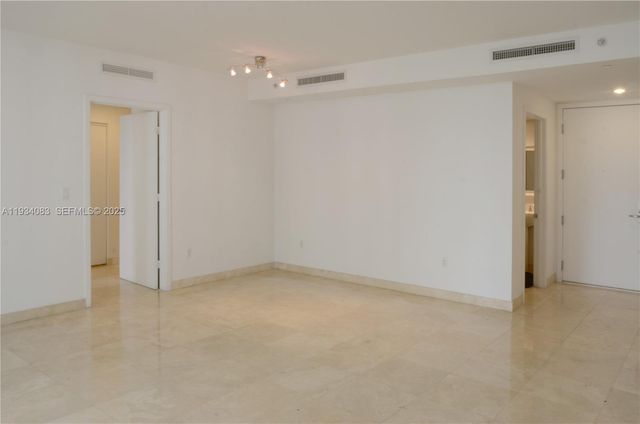 901 Brickell Key Blvd 705, Miami, FL 33131