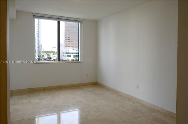 901 Brickell Key Blvd 705, Miami, FL 33131