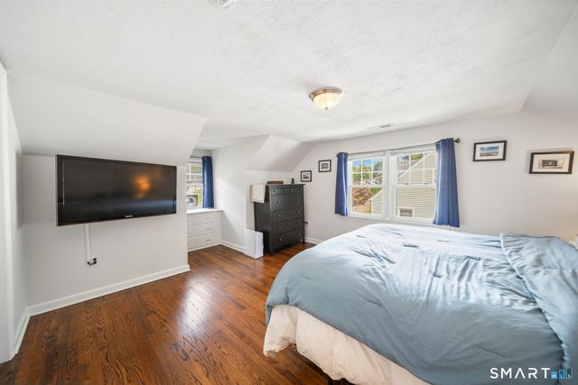 51 Home Place, Branford, CT 06405