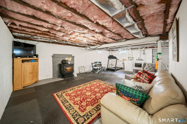 51 Home Place, Branford, CT 06405