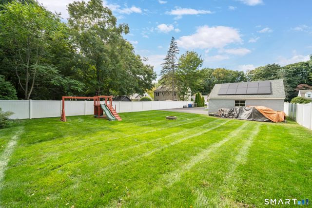 51 Home Place, Branford, CT 06405