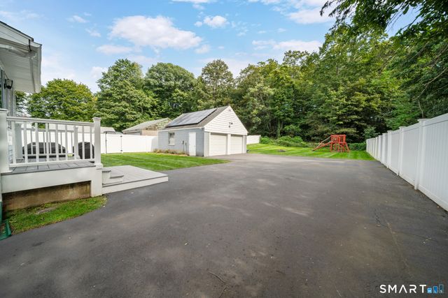51 Home Place, Branford, CT 06405