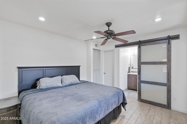 905 E BLUEFIELD Avenue, Phoenix, AZ 85022