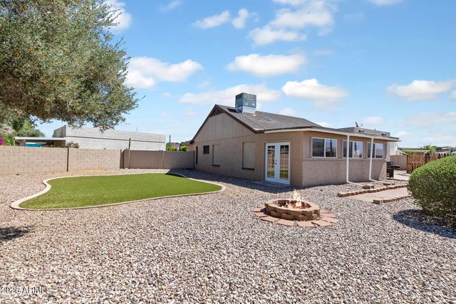 905 E BLUEFIELD Avenue, Phoenix, AZ 85022