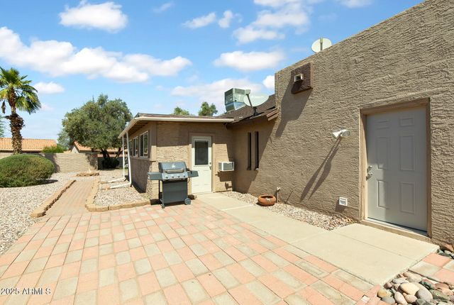 905 E BLUEFIELD Avenue, Phoenix, AZ 85022