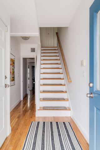 6 Rollins Court 6, Cambridge, MA 02139