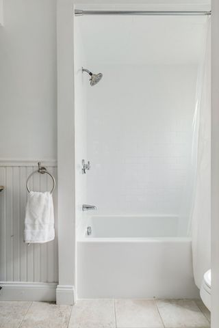 6 Rollins Court 6, Cambridge, MA 02139