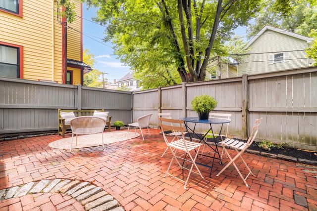 6 Rollins Court 6, Cambridge, MA 02139