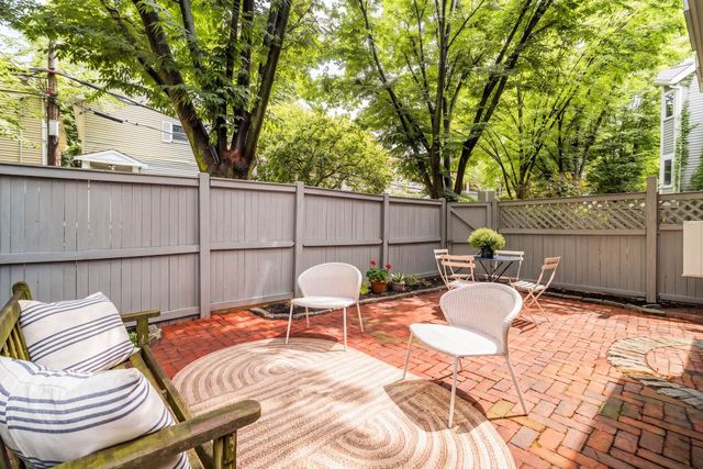 6 Rollins Court 6, Cambridge, MA 02139