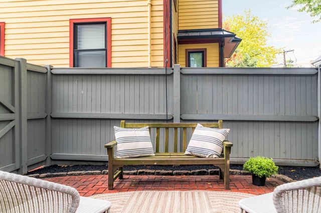 6 Rollins Court 6, Cambridge, MA 02139