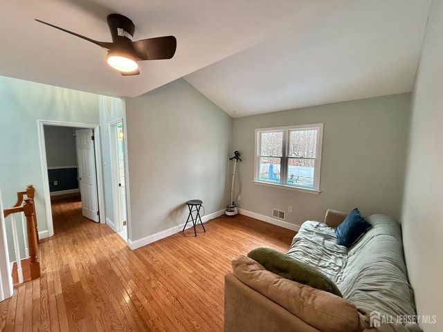 23 Howell Avenue, Piscataway, NJ 08854