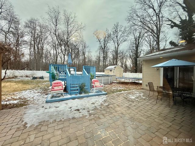 23 Howell Avenue, Piscataway, NJ 08854