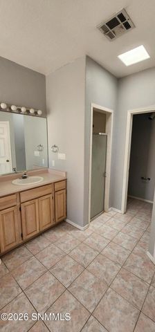 2625 Bearcat Drive, Las Cruces, NM 88001