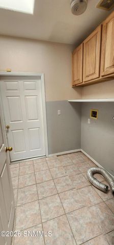 2625 Bearcat Drive, Las Cruces, NM 88001