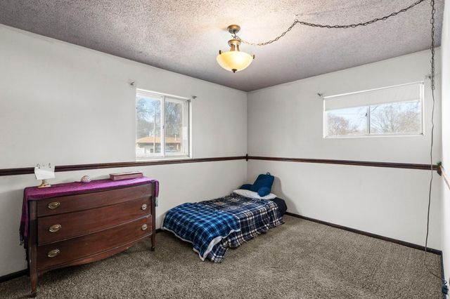 966 Oak Ridge Point NE, Blaine, MN 55434