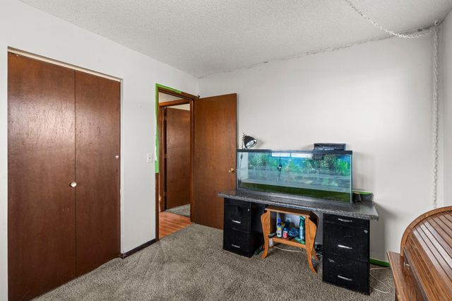 966 Oak Ridge Point NE, Blaine, MN 55434