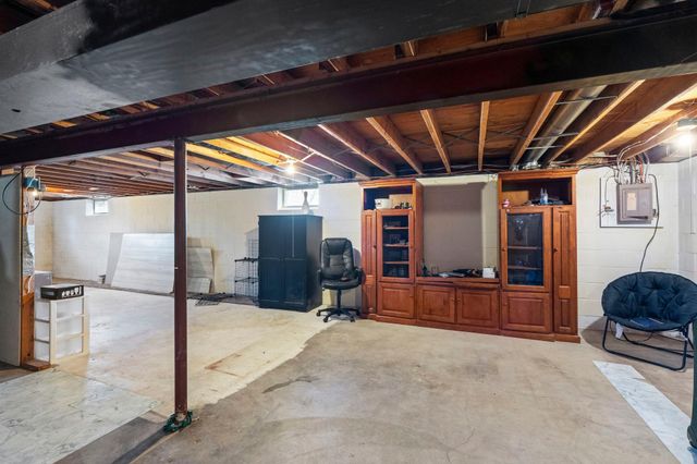 966 Oak Ridge Point NE, Blaine, MN 55434