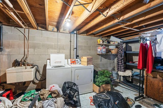 966 Oak Ridge Point NE, Blaine, MN 55434