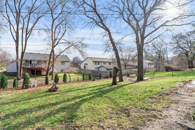 966 Oak Ridge Point NE, Blaine, MN 55434