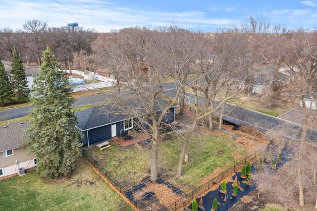 966 Oak Ridge Point NE, Blaine, MN 55434