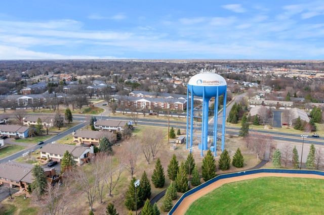 966 Oak Ridge Point NE, Blaine, MN 55434