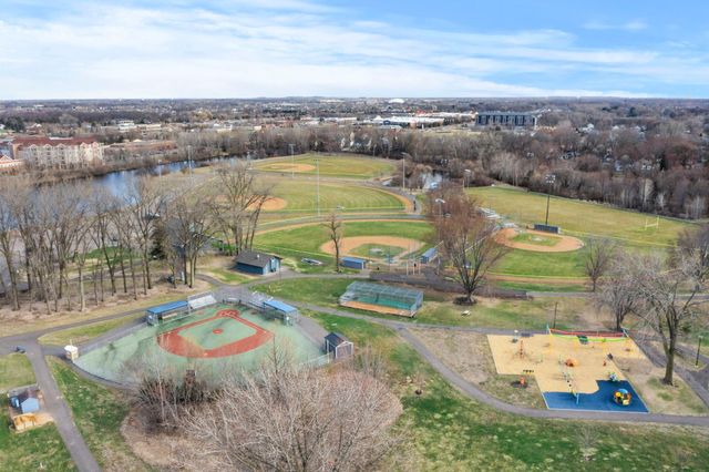 966 Oak Ridge Point NE, Blaine, MN 55434