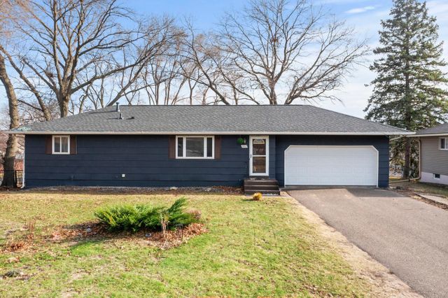 966 Oak Ridge Point NE, Blaine, MN 55434