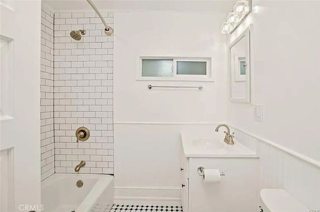 331 N Olive, Orange, CA 92866