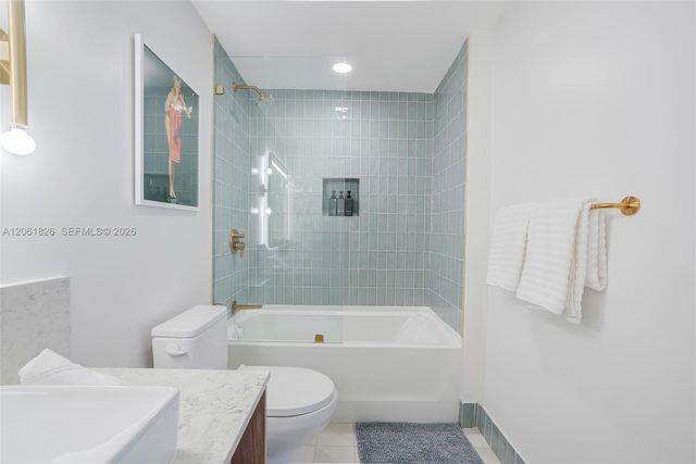 159 NE 6th St 3212, Miami, FL 33132