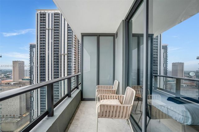 159 NE 6th St 3212, Miami, FL 33132