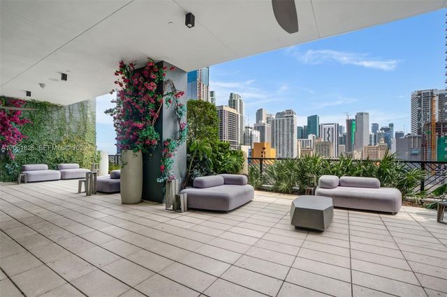 159 NE 6th St 3212, Miami, FL 33132