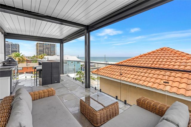 30 80TH AVENUE, Treasure Island, FL 33706