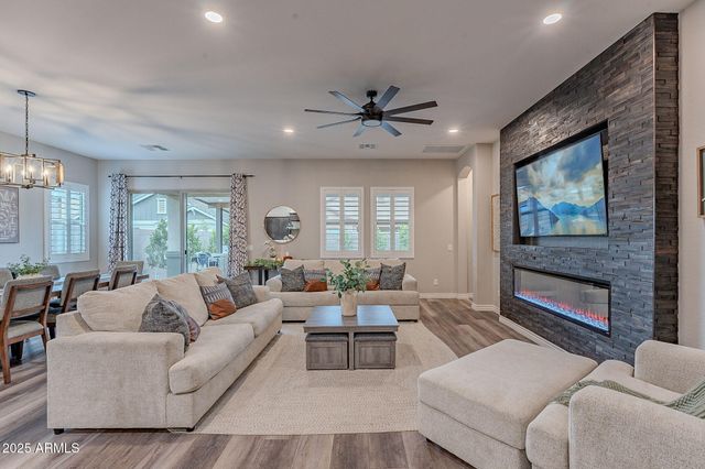 22900 E REINS Road, Queen Creek, AZ 85142