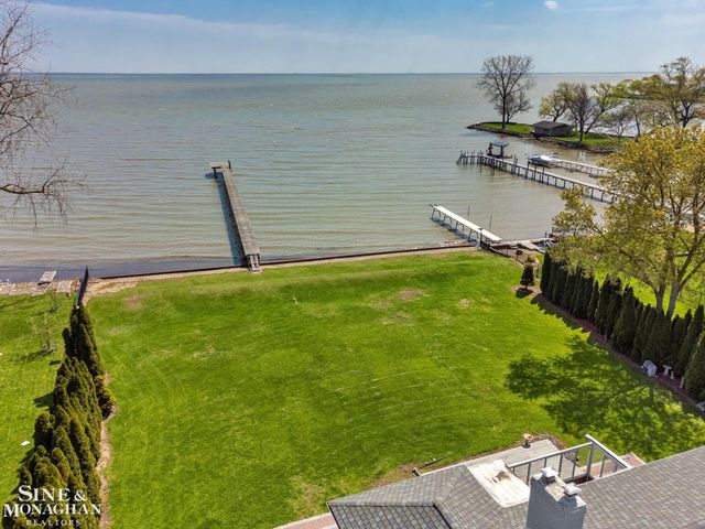 26926 Koerber Street, St Clair Shores, MI 48081