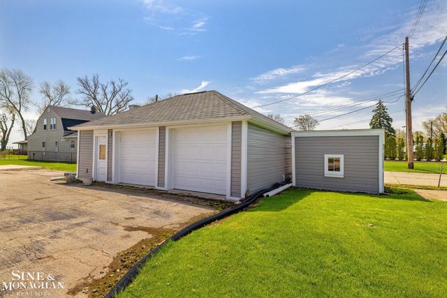26926 Koerber Street, St Clair Shores, MI 48081