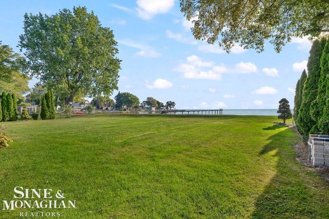 26926 Koerber Street, St Clair Shores, MI 48081