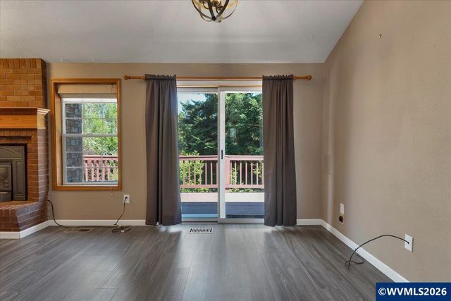 2537 Hoo Doo Dr NW, Salem, OR 97304