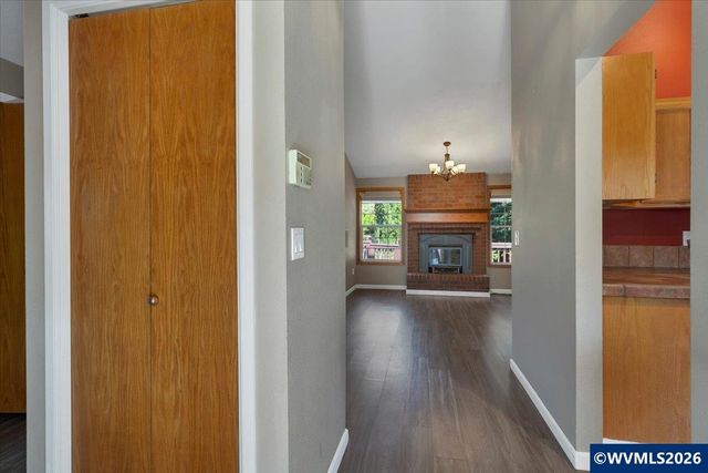 2537 Hoo Doo Dr NW, Salem, OR 97304