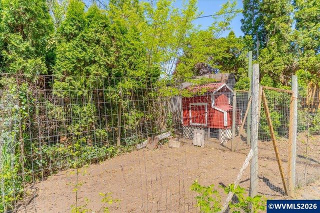 2537 Hoo Doo Dr NW, Salem, OR 97304