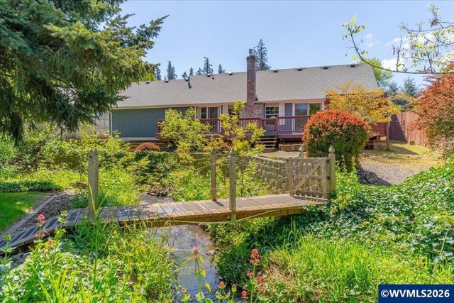 2537 Hoo Doo Dr NW, Salem, OR 97304