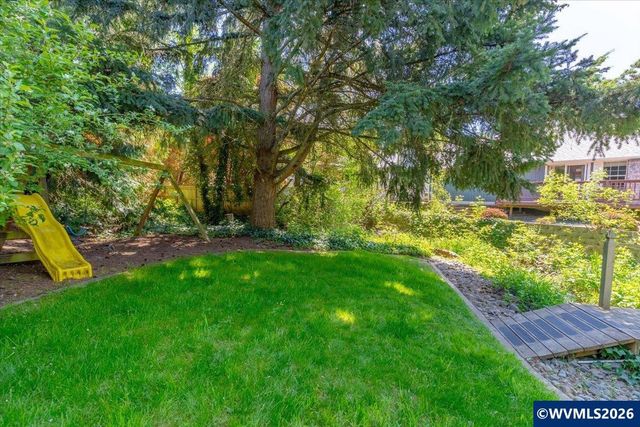 2537 Hoo Doo Dr NW, Salem, OR 97304