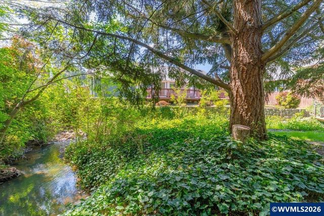 2537 Hoo Doo Dr NW, Salem, OR 97304