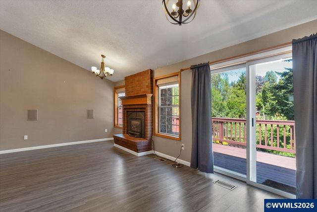 2537 Hoo Doo Dr NW, Salem, OR 97304
